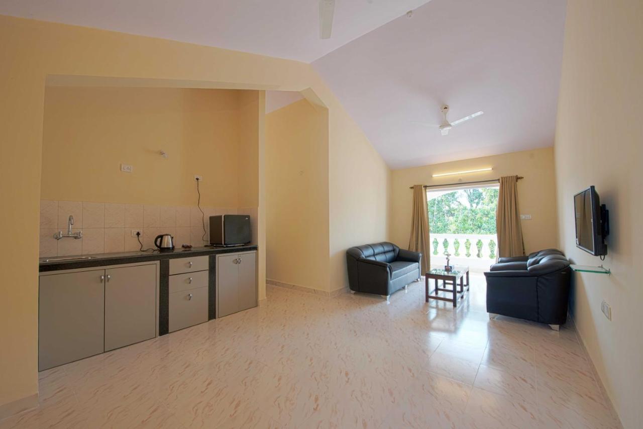 Resort Paloma De Goa Колва Экстерьер фото